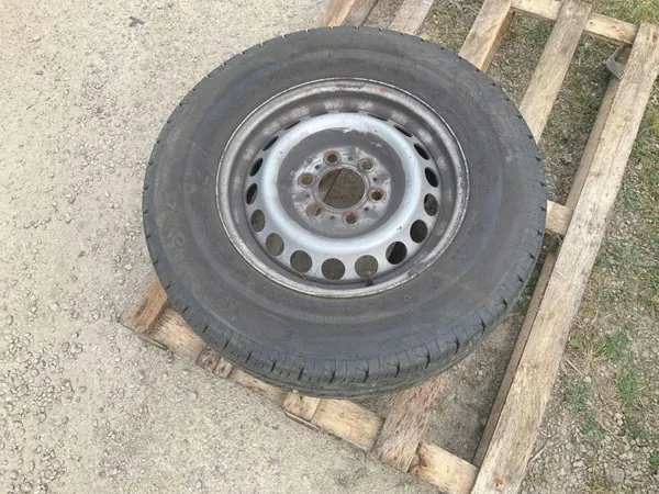 OEM A9074014800 Voor rechter schokdemperbevestiging Mercedes image 2