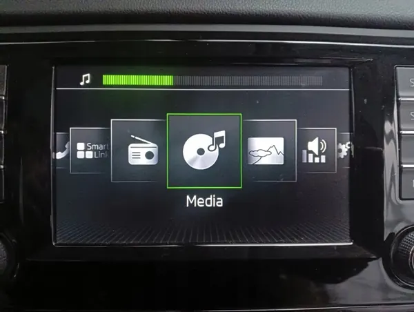 Écran radio SKODA Octavia III OEM 5388489538848987 image 9