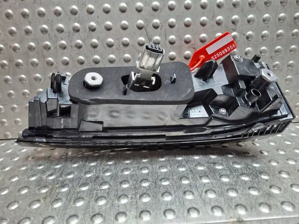 Luz Trasera Izquierda para Peugeot 308 III T10 Kombi image 5