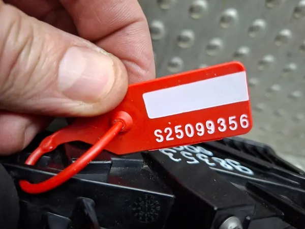 Luz Trasera Izquierda para Peugeot 308 III T10 Kombi image 6