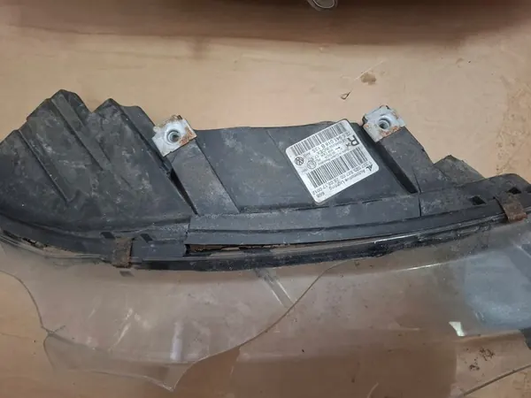 Farol Xenon LED Esquerdo VW T5 T6 7E5941017B image 10