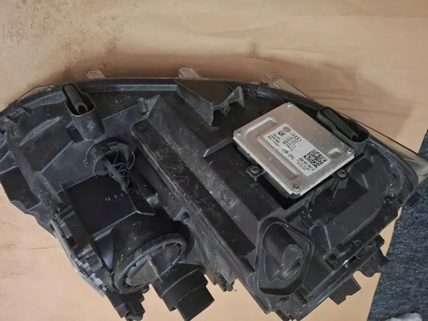 Farol Xenon LED Esquerdo VW T5 T6 7E5941017B image 5