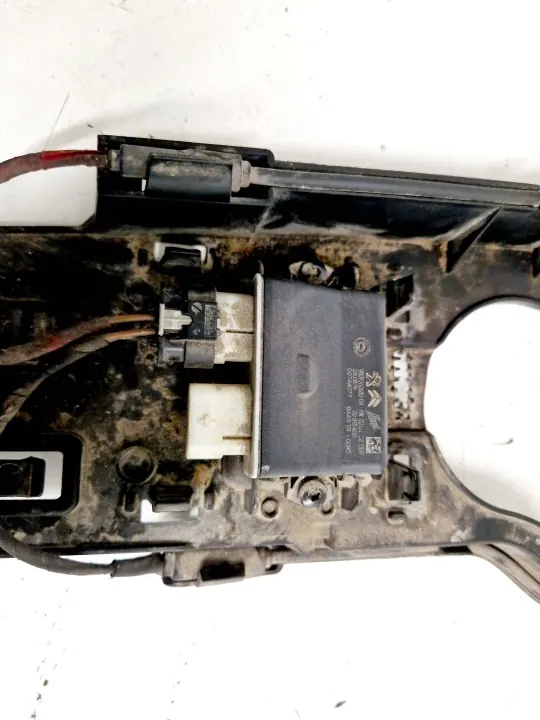 Bakluckesensor OEM 9809260680 för Citroen DS7 Crossback image 8