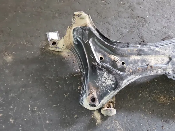 Moottoripalkkikärry OEM IMPRK1380288 Toyota RAV4:lle image 3