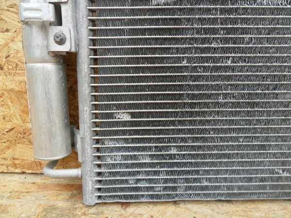 Renault Clio III Micra 2005 Condenseur A/C OEM 641891GV image 4