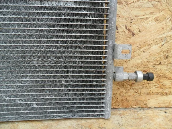 Renault Clio III Micra 2005 Condenseur A/C OEM 641891GV image 5