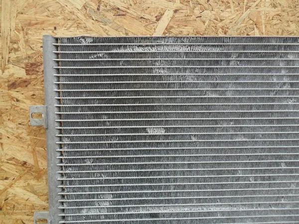 Renault Clio III Micra 2005 Condenseur A/C OEM 641891GV image 9