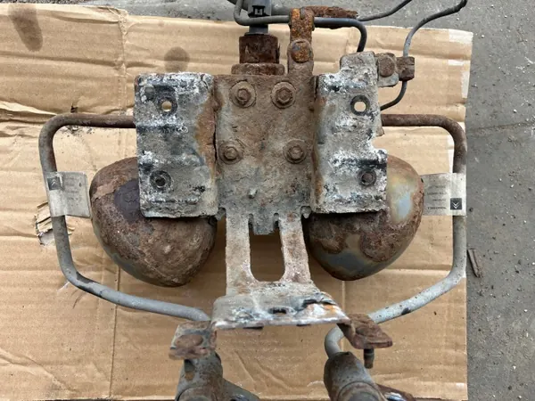 Distributeur Pompe Suspension Hydro Citroen C5 III X7 image 2
