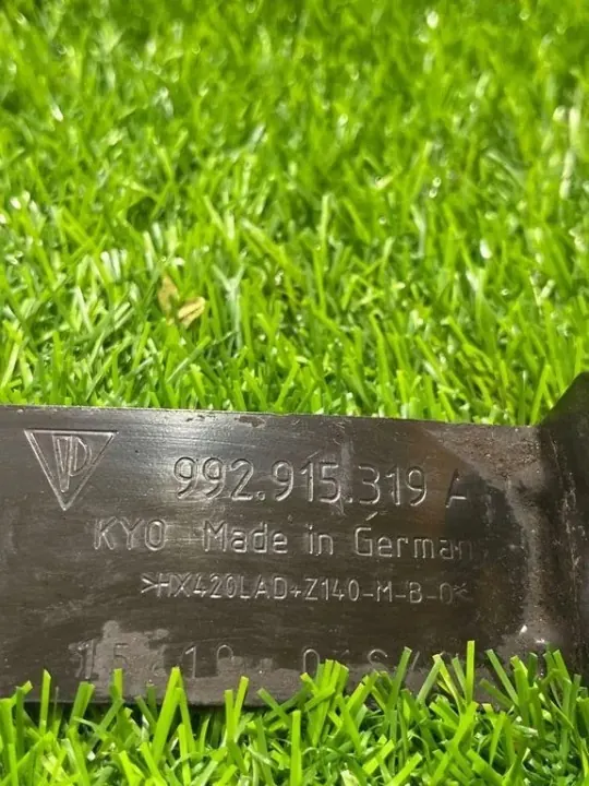 Batteriehalter Porsche 992 OEM 992915319A - Gebraucht image 3