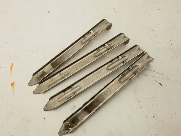 VOLVO S80 V70 XC70 Support de phare 30678340 image 4