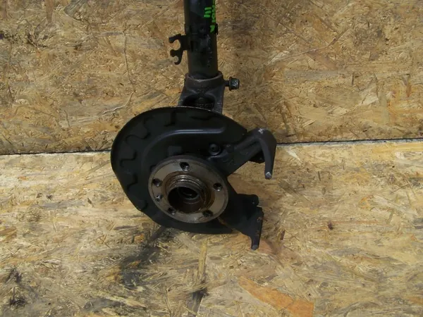 Snodo ammortizzatore destro Skoda Fabia III image 2