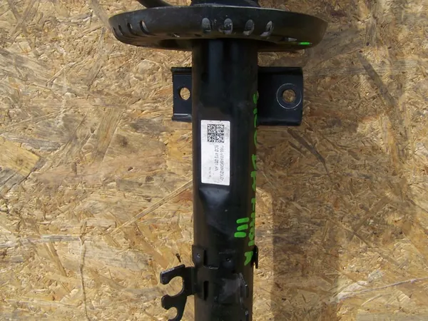 Snodo ammortizzatore destro Skoda Fabia III image 4