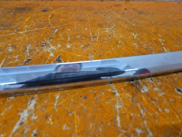 Mercedes W213 Bagagelucklist OEM A2137402000 image 4