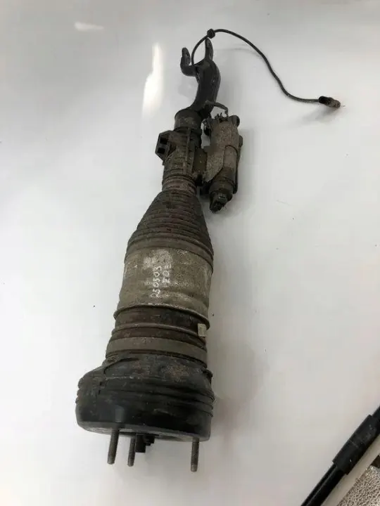 Amortisseur pneumatique avant droit OEM A2974210400 Mercedes image 4