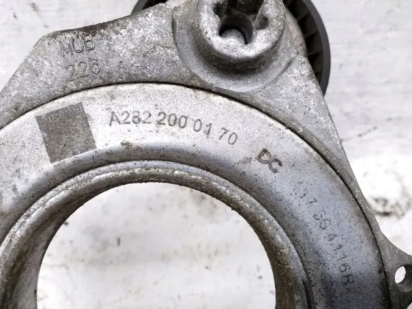 Vaihtovirtageneraattorin hihnapyörä Mercedes-Benz A W177 A2822000170 image 4