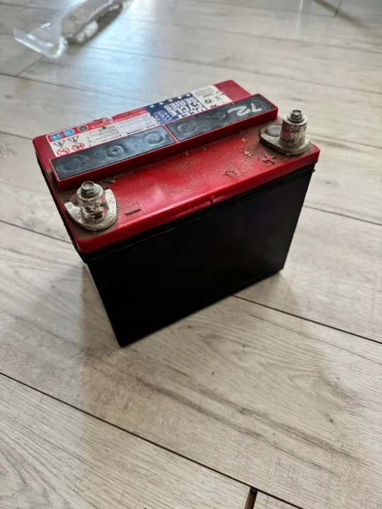 TESLA S AKUMULATOR 12V 33AH SOH 92% - Batterie Usagée image 4