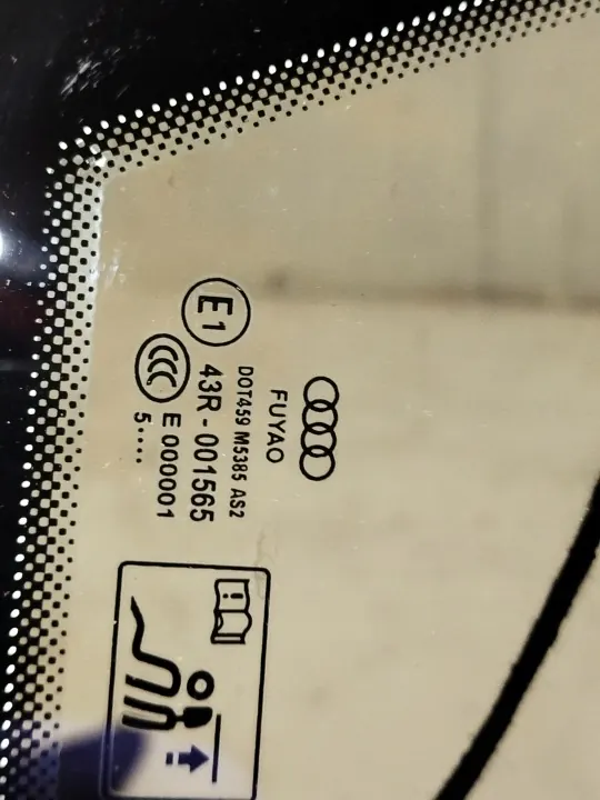 Vidro traseiro esquerdo Audi A4 B9 Carrinha OEM 8W9845297 usado image 4