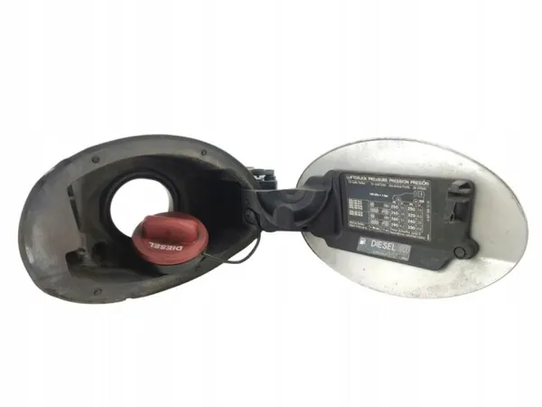 Brandstofklep OEM A2076300167 voor Mercedes E W207 image 6