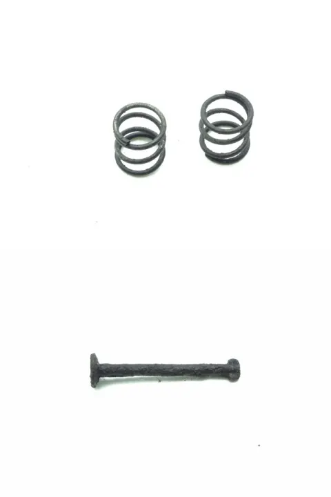 Conjunto de sapatas LDV CONVOY 96- traseiro direito image 4