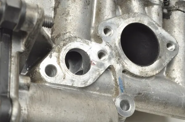 MERCEDES W213 2.0 CDI VÁLVULA EGR A6541406900 image 2