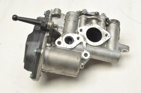 MERCEDES W213 2.0 CDI VÁLVULA EGR A6541406900 image 6