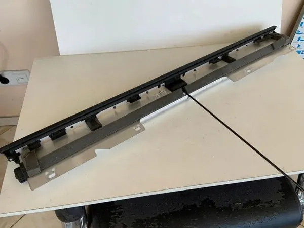 Cortina de maletero Audi A8 D2 OEM 4H4861333 image 4