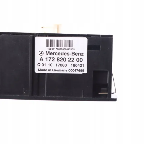 Enchufe USB Mercedes OEM A1728202200 image 6