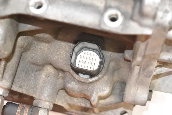 Automaattivaihteisto Toyota Avensis T27 2.2 D-4D image 6