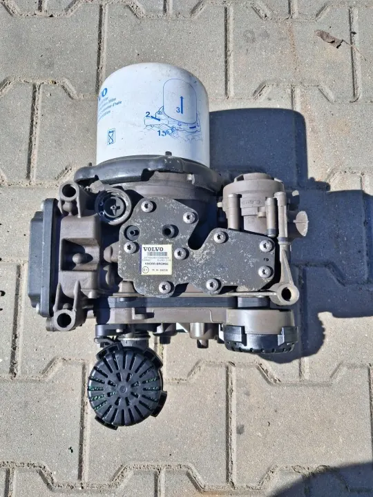 Air Dryer Valve APM Volvo FH FM 4 5 Euro 6 image 2