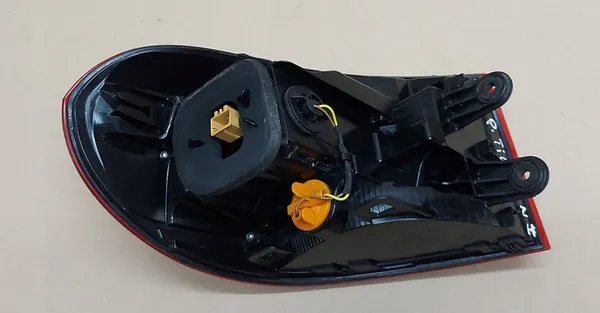 Luz trasera derecha Volkswagen Tiguan image 5