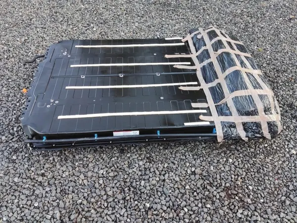 Tesla Model 3 Lift Batterie OEM 1700014-55-F 2023-2026 image 4