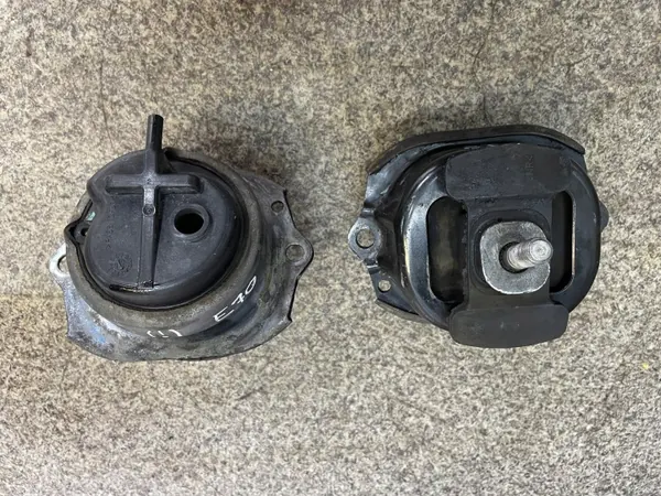 Moottorin kiinnityssarja OEM 6773817 BMW X5 E70 3.0 D image 4