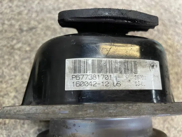 Moottorin kiinnityssarja OEM 6773817 BMW X5 E70 3.0 D image 5