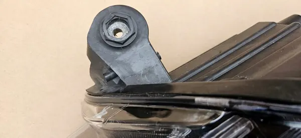 Skoda Superb III Bi Xenon Links Europa 3V1941015A image 4