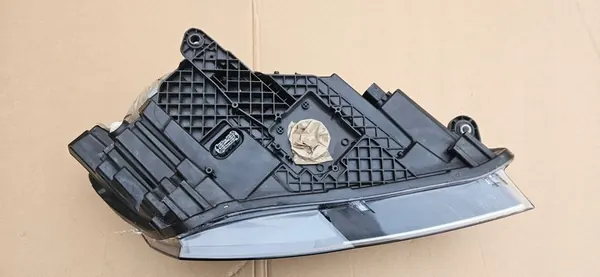 Skoda Superb III Bi Xenon Links Europa 3V1941015A image 6