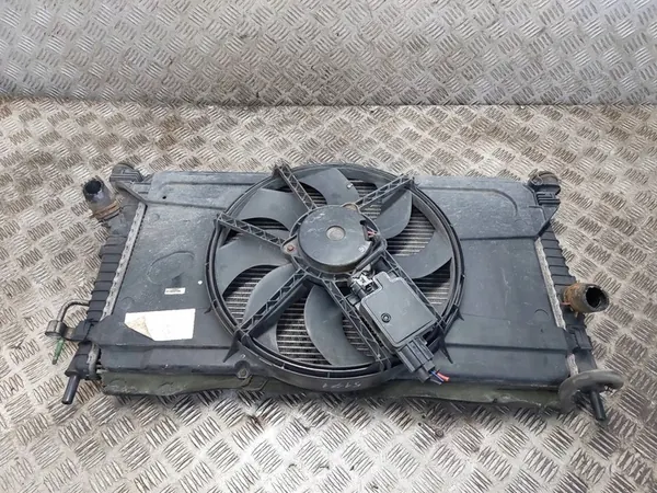 Kylare + Fläktar Ford Focus MK2 1.6 16V image 3