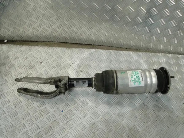 Vasen ilmaisuojajousi OEM J8A2-3C285-AD Range Rover Velar image 2