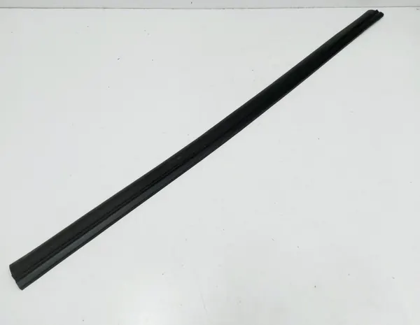 Joint de seuil droit Toyota C-HR II OEM 67865-F4010 image 2