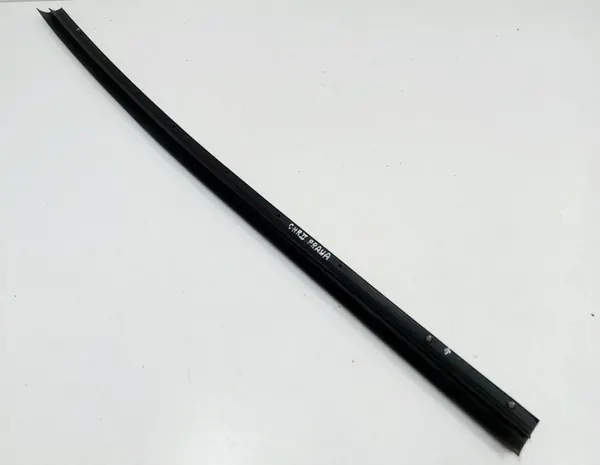 Joint de seuil droit Toyota C-HR II OEM 67865-F4010 image 4
