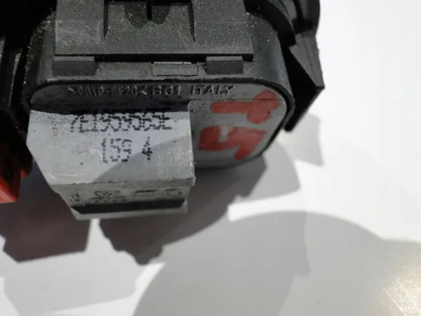 VW T5 Raampaneel Voor - 7E1959565E 7E0959855A image 6