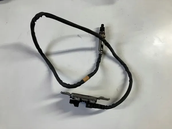 Sensor NOx OEM 80A907807N para Audi A4 B9 2.0 TDI image 2