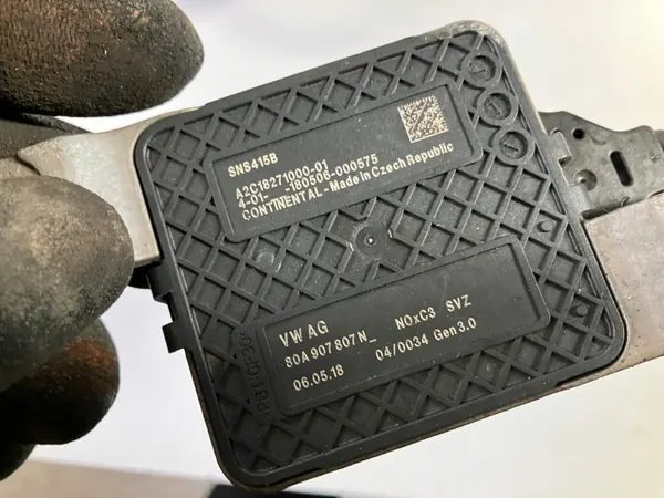 Sensor NOx OEM 80A907807N para Audi A4 B9 2.0 TDI image 3