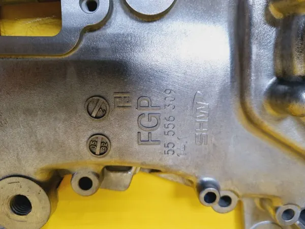 Öljypumppu jakokansi OEM DRC93392 Opel Astra H image 5