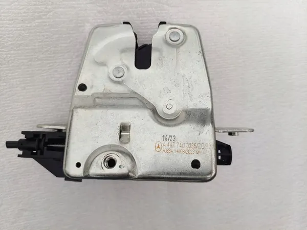 Mercedes W447 baklucka lås A4477400335 image 2