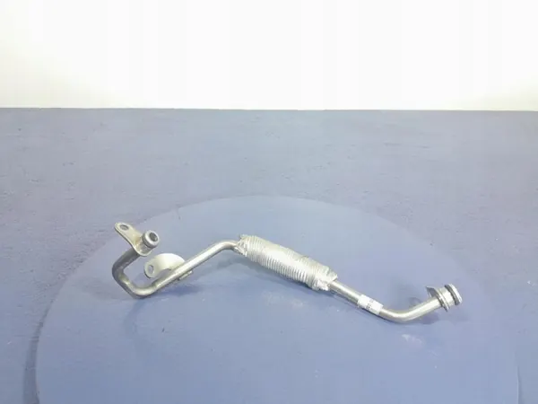 Mercedes-turboöljyjohto OEM A2562030002 - Käytetty image 2