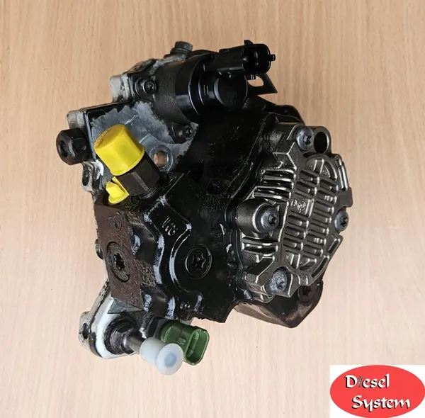 BOSCH Kraftstoffpumpe 0445010214 TOYOTA 1.4 D image 2