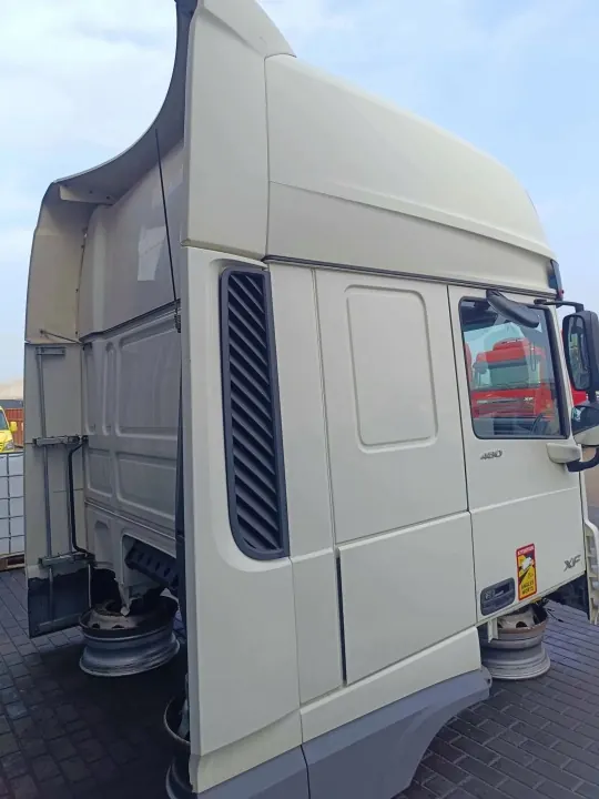 Cabina DAF XF 106 480 Lift OEM 2032405 - Usado image 4