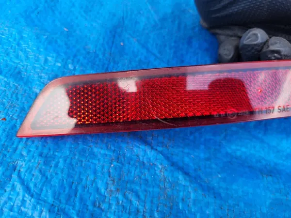 OPEL Astra J Takavalo Oikea Puskuri KOMBI 13282240 image 2