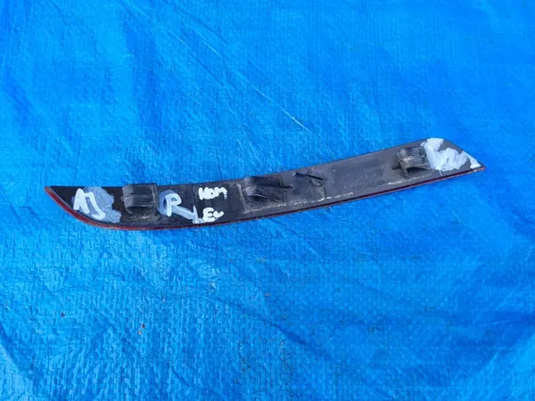 OPEL Astra J Takavalo Oikea Puskuri KOMBI 13282240 image 4