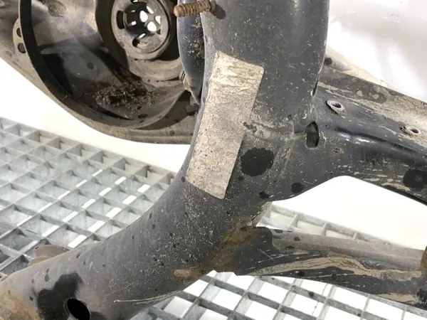 Bakaxelbalk OEM 3Q0505235AC för Skoda Superb III Kombi image 5